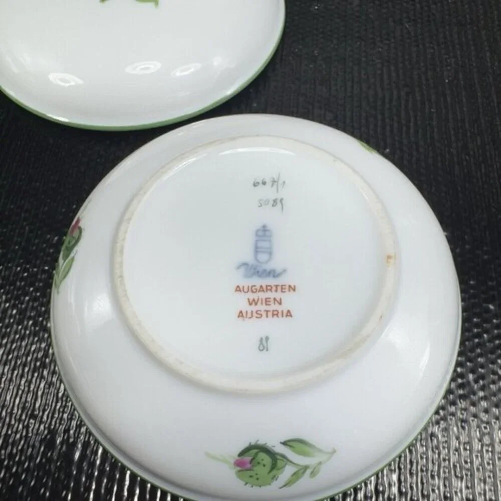 Augarten‎ Wien Porcelain Trinket Dish Pill Holder Flower Pattern Made In Austria
